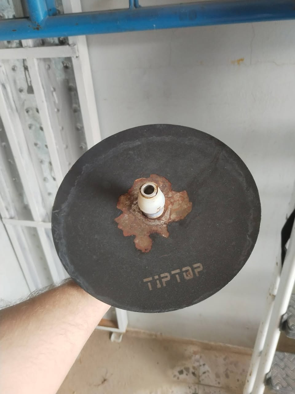 نركيله ألماني مضبوت سعره وحده 15  بي مجال بسيط للطيبين الي شراي يخابر ***********
