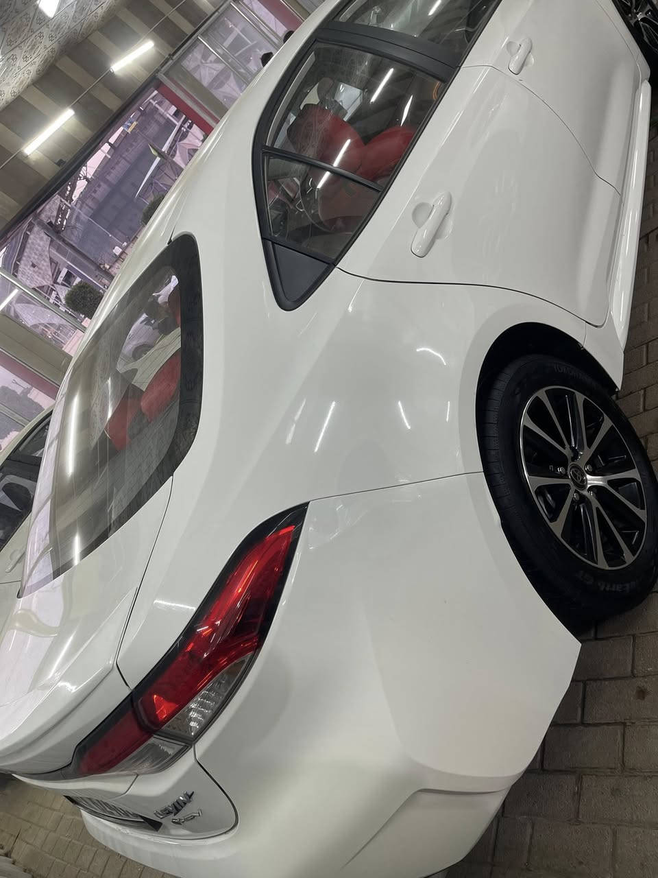 كورلا ليفن 2025
رقم بغداد 
فول مواصفات 
فتحة
مقاعد داخل احمر 
لايت زنون 
مقاعد كهرباء 
ماشية 8 الف 
العنوان بغداد 
***********
السعر 162
