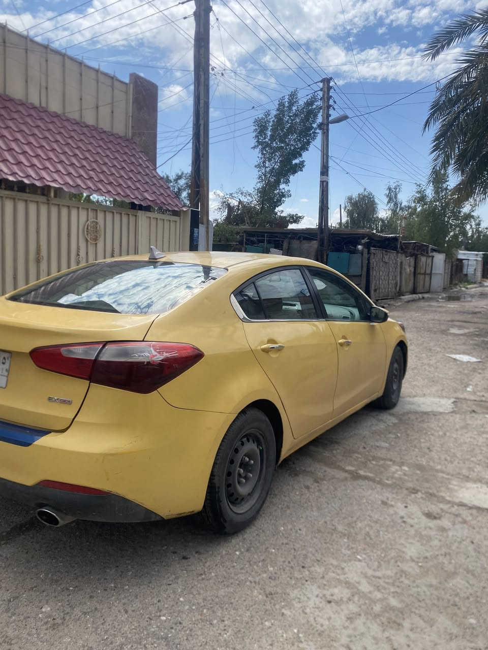 كيا فورتي موديل 2015 امريكي محرك  جيداي 2000 مكفول بدون دواخل بدون تبديل رقم بغداد مصفره وجاهزه  السعر92محرك  كير كفاله تبريد ثلج ليبل واحد مكاني. بغداد الكرخ للاستفسار ع رقم ***********
