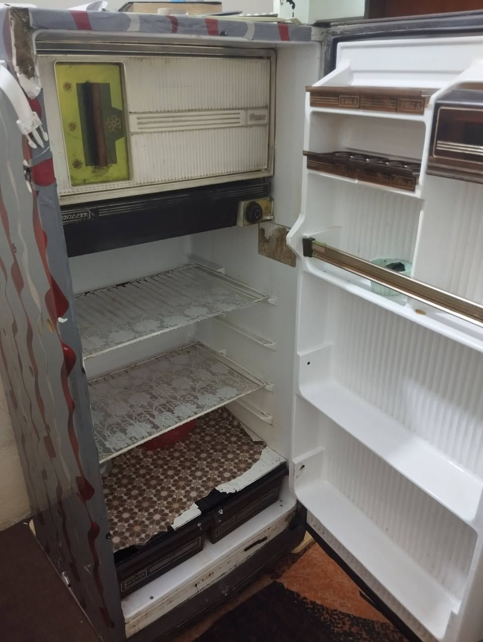 السلام عليكم ثلاجة عشتار بحاله جيده فريز شغال السعر 150وبيهال مجال للشراي..***********
