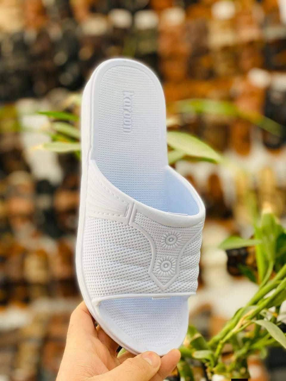 إيفا نسائي خشن 
سعر الدرزن 8750
ايفا بناتي سعر الدرزن 8,250
ايفا طفله سعر الدرزن 8,000
نظام البيع باله 4 درزن


**إذا كنت صاحب هذا الإعلان وتريد حذفه لأي سبب، رجاءا أرسل رسالة إلى الدعم الفني**