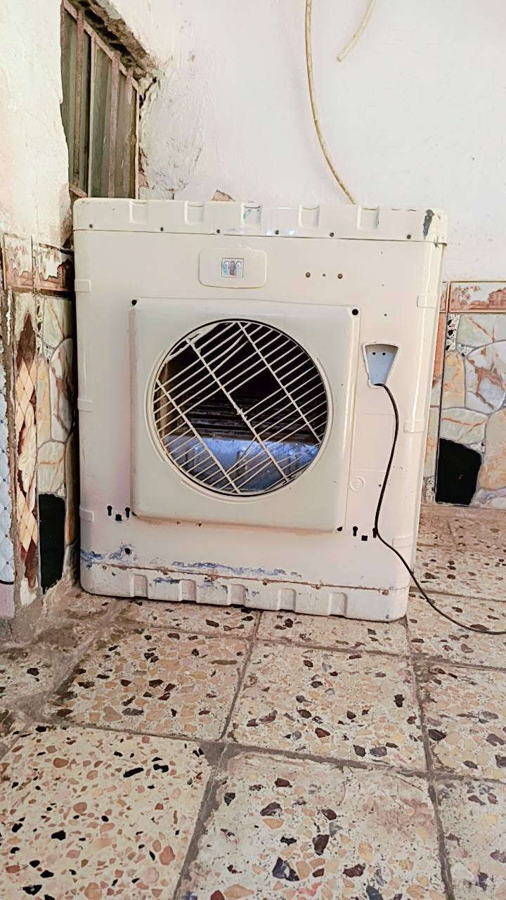 السلام عليكم شباب مبرده بس كشر نظيفه العنوان نجف اللي يحب يشتريهن يراسل لو يتصل على الرقم ***********
