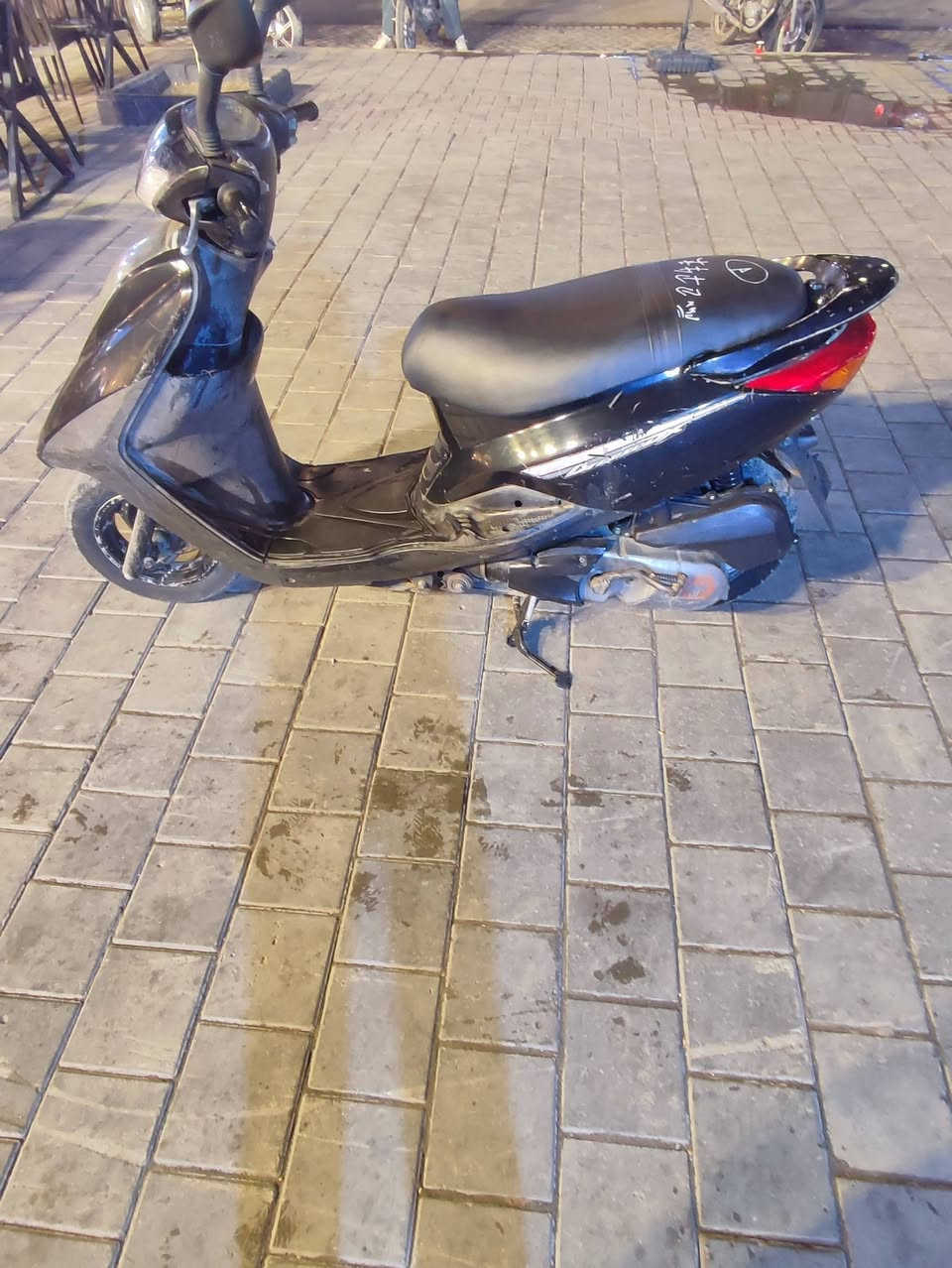 دراجه بريز للبيع
مكينه ناعمه شلعه ومعدل
كفرات اصليه
شغاله سلف وهندر 
كهربائيات كلهه شغاله 
دراجه مابيهه نقص 
السعر 500
المكان مدينه الصدر 
شراي اتصل ما متواجد ع النت 
***********
