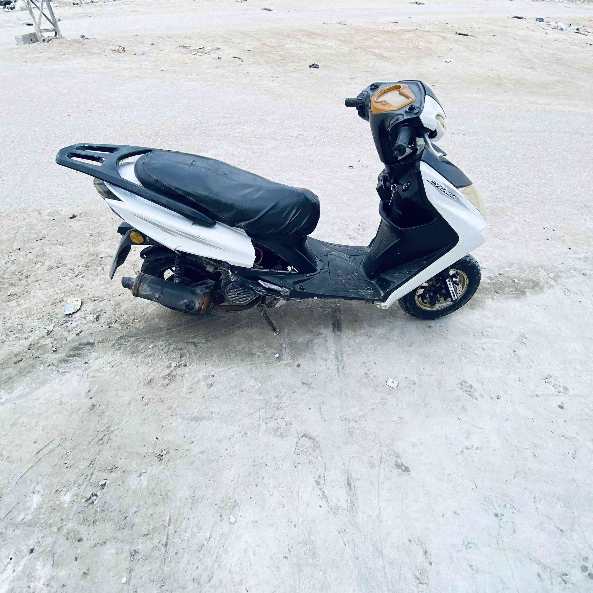 للبيع دراجه سكنس شمعه صيني مديل2021
دراجة بيه نواقصه جوزه مال سويج وكفرات
مجفته مره وحده
العنوان كربلاء حوالي ابو مهدي المهندس السعر خاص
الرقم الاستفسار:
***********
