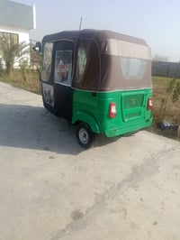 تكتك للبيع موديل 22شهر 11 رقم وسنويه بغداد السعر 8500وبيها مجال  مكان ...