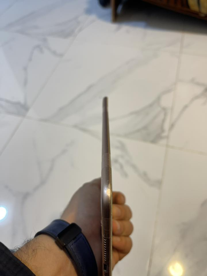 السلام عليكم 
ايباد ايفون مني فايف 
جهاز زين يعني مال جناي 
امريكي نموذجm
بطاريه 79ممبدله 
بي فقط شاشه ترميش وكلاسه مكسوره فقط والشاشه شغله مابيها اي شي 
سعر 150 وبي مجال 
عنوان بغداد


**إذا كنت صاحب هذا الإعلان وتريد حذفه لأي سبب، رجاءا أرسل رسالة إلى الدعم الفني**