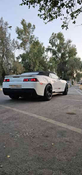 للبيع شفروليه كمارو RS كشف 2014 أمريكي 🚗🔥

اللون: أبيض لؤلؤي
الداخل : كشنات جلد احمر دوشمة تطريز 
محرك: V6 3.6 لتر – اقتصادي ورياضي بنفس الوقت
توب كشف كهربائي (يعمل بكبسة زر)
 أوتوماتيك / تبترونيك
تشغيل بصمة / دخول ذكي
شاشة كبيرة / كراسي كهرباء / تبريد ثلج 
التايرات: رنجات رياضية سوداء مع كفرات جديدة
إضاءة LED أمامية وخلفية 
لحية أمامية 
الحادث: جاملغ خلفي جهة السايق + العكس + دعامية محدثة
السيارة كلش نظيفة محرك كير جديد مكفول ونصبتها احلى من الصور 
رقم أربيل شرط تحويل
السعر : 95
اخوان مستعجل ع بيعتها للاتصال *********** واتساب او خاص بغداد
