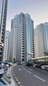 🪩 شقة للبيع  📍 العنوان / مجمع البروج السكني لاكونا  📐 المساحة / 128.07...