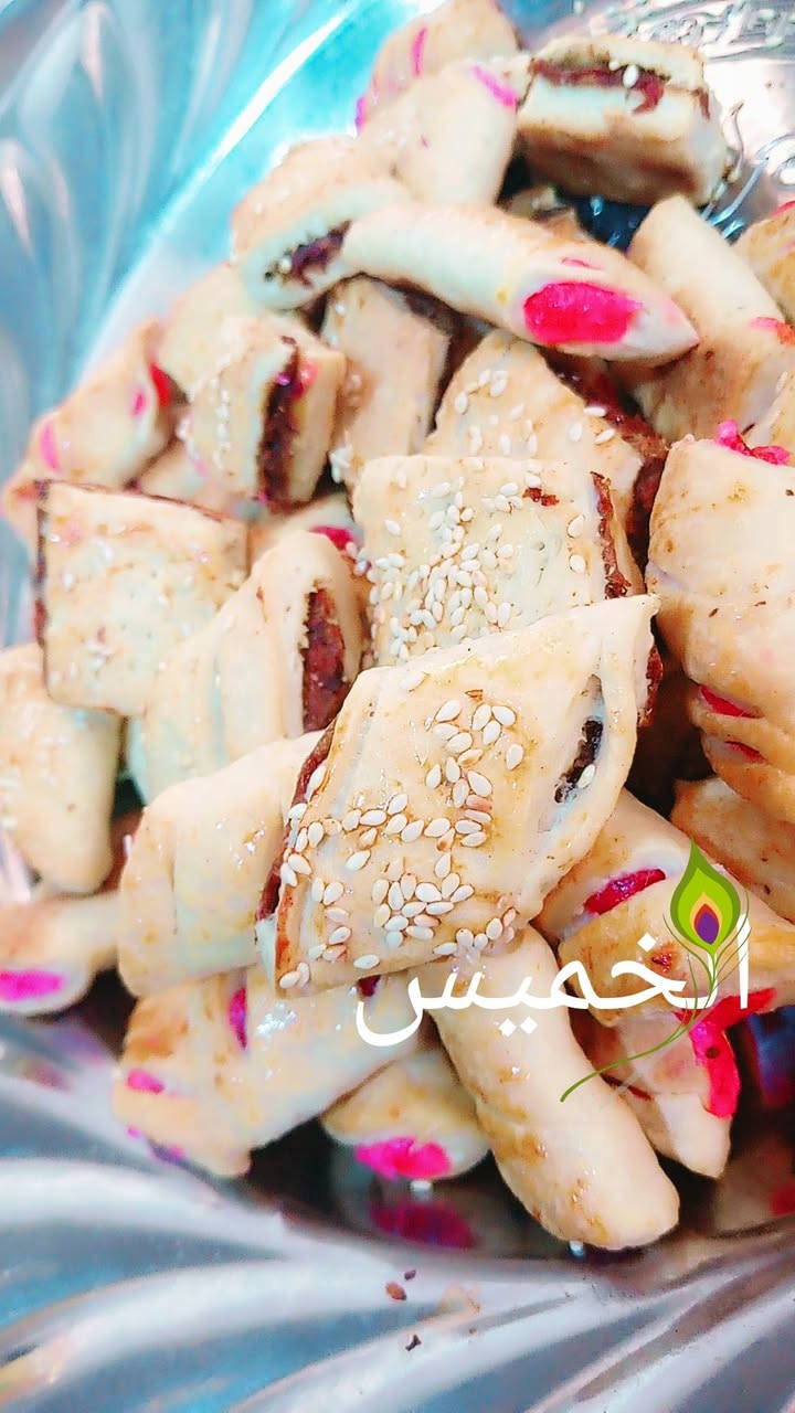 فتحت حجوزات كليجه العيد الليحب يحجز يراسلني ☺️
حجز واتساب ***********
كيلو بس تمر ب 6.
مشكل ب 8

يوجد توصيل🚙 حصوة، خان ضاري،  ابو منيصير، حي رساله
