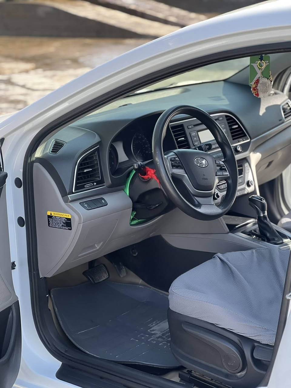 السلام عليكم
النترا موديل 17 

امريكي ضرر جاملغ امامي بدون دواخل
  جهة السايق فقط 
مكينه 2000 دوش 

رقم واسط  مشروع وطني 

السعر 130


**إذا كنت صاحب هذا الإعلان وتريد حذفه لأي سبب، رجاءا أرسل رسالة إلى الدعم الفني**