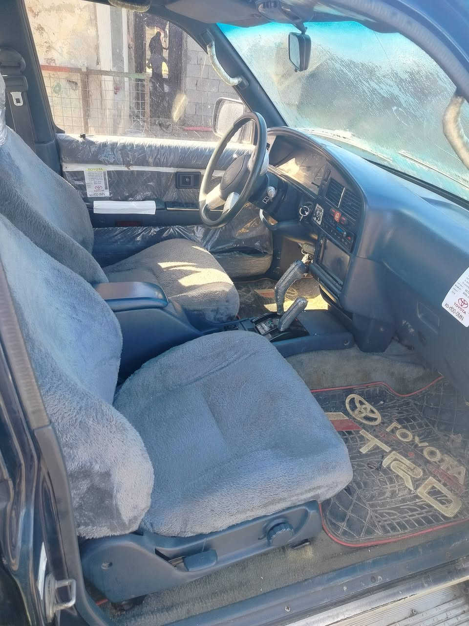 لاندكروزتيوتا محرك كير بطه ثنين ونص رقم صلاح الدين سنويه صاقطه 24للبيع ومراوس حسب القناعه مكان السياره كركوك. الشراي يتصل السعر 34 اتصلل ***********
