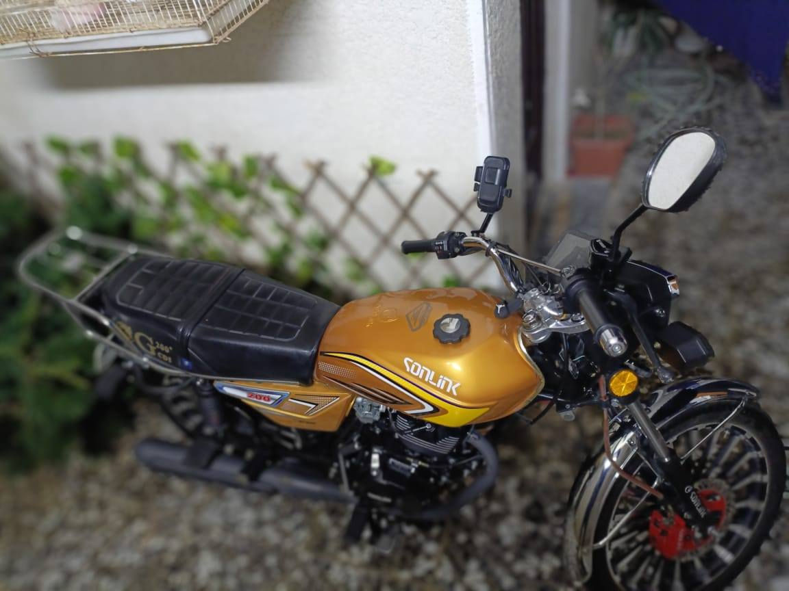 سلام عليكم دراجه سونك للبيع مديل 2025 دراجه جديده معنه الكلمه بس العداد يشتغل هو بس الفيشه مشلوعه مثل ما موضح بصور لون مميز مكينته 200 خير من الله سعره 750 وبيه مجال بسيط مكان بغداد الاعضميه
رقم الهاتف ***********
