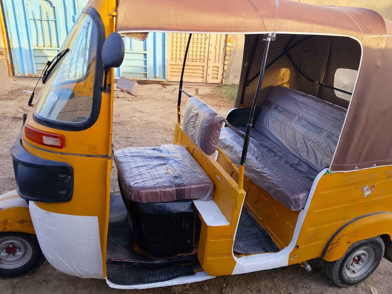 السلام عليكم تكتك للبيع موديل 12/30-2019 رقم ذيقار  رقم الهاتف *********** مكاني ناصريه قضاء الدوايه
