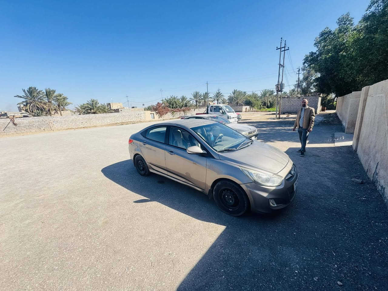 السلام عليكم
اكسنت 2016 خليجي 

محرك 1400

رقم سليمانيه 

سنويه لل28

السيارة نظيفة كلش وحلوه بيها فقط جاملغ مصبوغ والباقي مكفوله سعرها 90 وبيها مجال خاص او الاتصال 

***********
