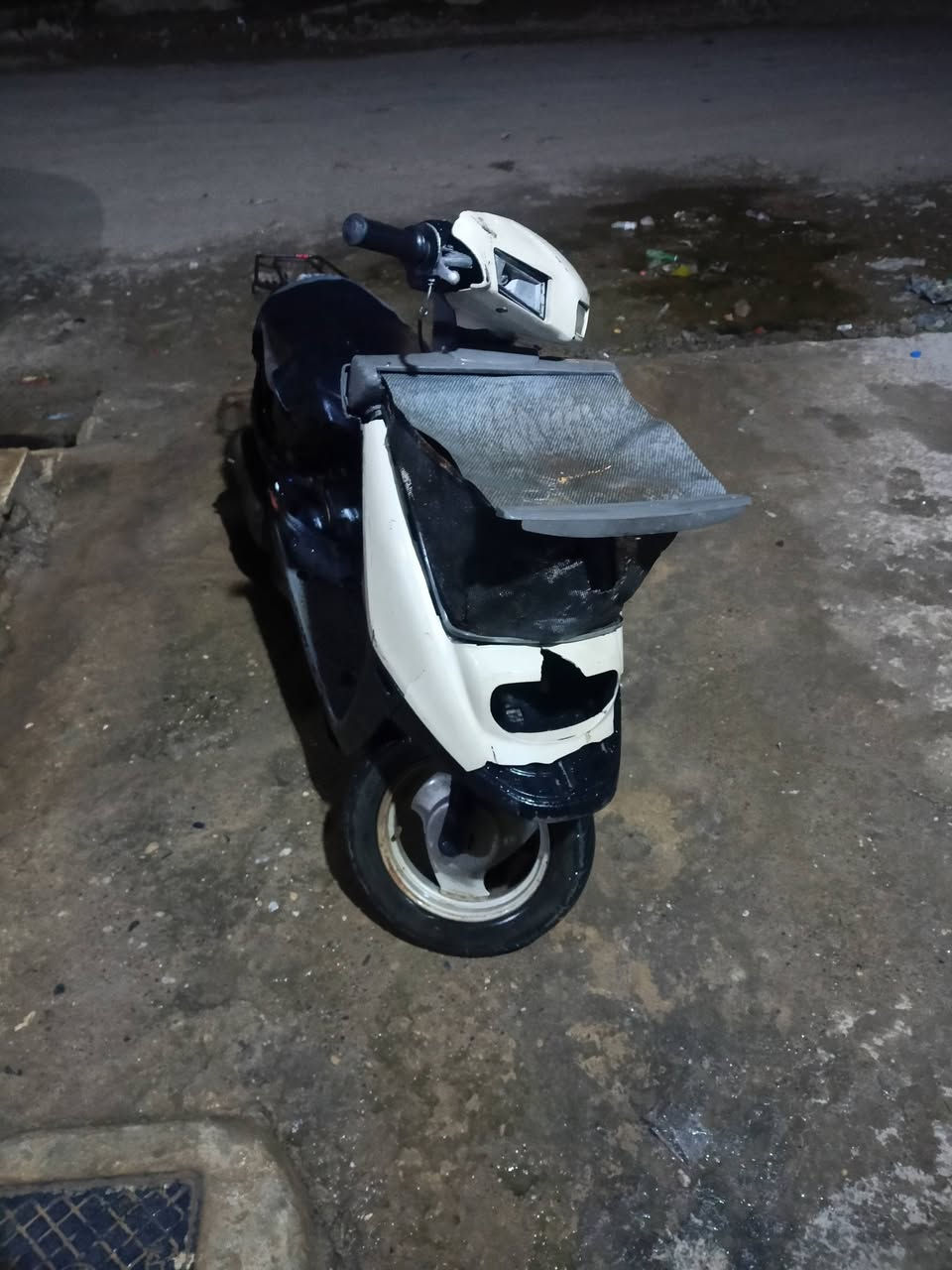 ماطور بزون للبيع كدام العين شرط تحريكه ومعدل مكاني موصل جانب الايمن سعرو 75 وبي مجال ***********
