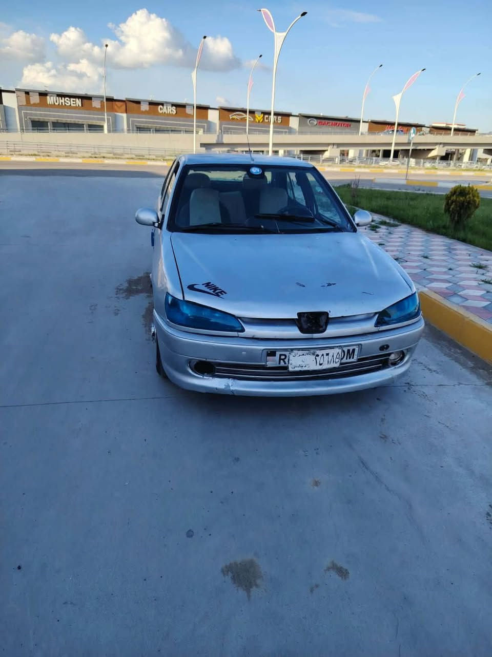 سياره بيجو 2002رقم دياله
صاحبه ماندلو سياره جاهزه شغاله كلشي مابيه
بس صدره شوي تعبان 
السعر المطلوب 19ورقه وبيه مجال 
ويرهم مراوس حسب القناعه
اتصل ***********
