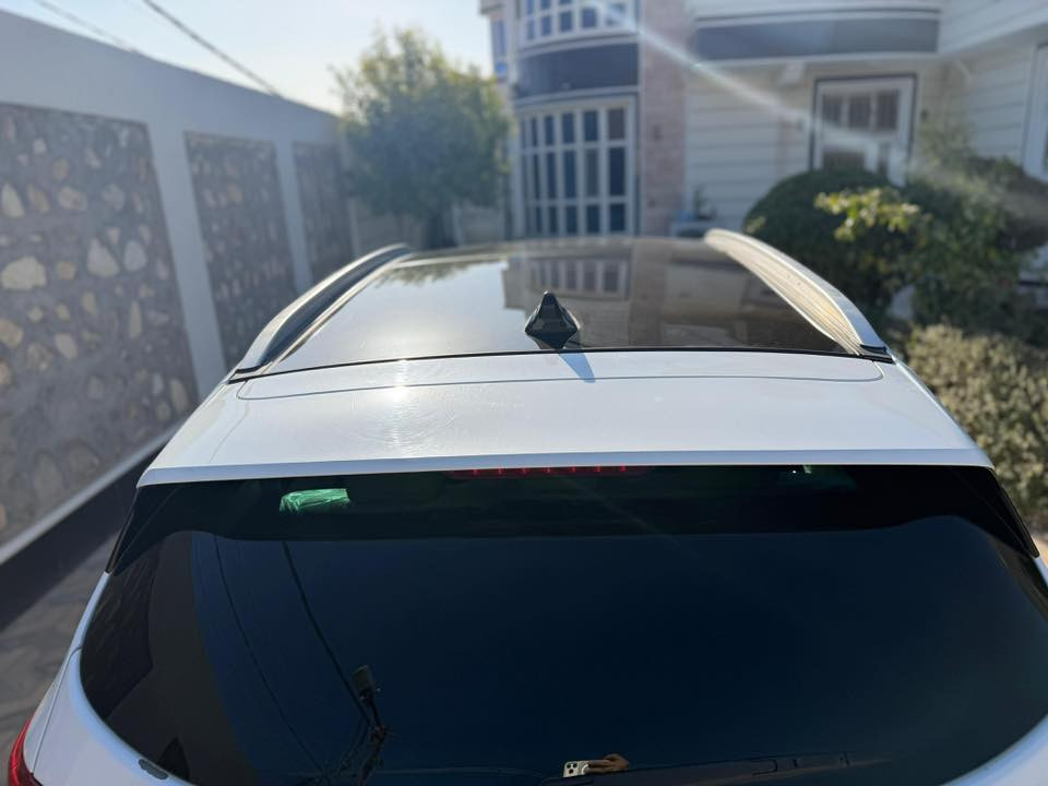 للبيع فقط سبورتج 2016 1/1 gt line
خليجي استيراد خاص 

-محرك 2400 دبل صالنصة
- فور ويل awd 
-حساس امامي خلفي
-رادار جانبي
-زراك لايت
لايت تفاعلي يتحرك مع الستيرن 
- زراعة عدسات ضمان ٣ سنوات 300$
- كشنات جلد اصلي gtline زلغ مابيهن
- ⁠الامامي تدفئة تبريد 
- ⁠كشنات خلفية تدفئة
- ⁠بنورامة  
- ⁠دبل بصمة
- ⁠ترحيب اضائة جانبية عند الاقتراب
- ⁠جنطة كهرباء (اوتو) فتح عند الاقتراب 
- ⁠مري كهرباء 
- ⁠ستيرن D رياضي 
- ⁠شفتات ستيرن 
- ⁠مراية وسطية اوتو (تعتيم ذاتي)
- ⁠جام خلفي اخضر بلادي 
- ⁠تحكمات ستيرن جهتين 
- ⁠كروز قفل سرعة 
- ⁠ اوامر صوتيه 
- ⁠انضمة قيادة (sport,normal,eco) 
- ⁠اوتو هولد auto hold
- ⁠مانع انزلاع esc
- ⁠مانع فقدان الجر tcs 
- ⁠مانع انحدار  hac
- ⁠مانع تصادم 
- ⁠نزول منحدرات dbc
- ⁠شحن وايرلس 
- ⁠سماعات jbl اصلية عدد 10 سماعات 
- ⁠شاشة جبيرة لمس 
- ⁠قطعتين تبريد
- ⁠ثلاجة داخل الحصان
- ⁠تخم تاير جديد 
- ⁠5ويل كب حجم 19
- ⁠باتري جديد
- ⁠ادامة كاملة لكل منضومة الاحتراق
- ⁠صيانة سيارة كله ب الشركة العامة  
- ⁠الكير والمكينة والتبريد بالكارتون كفالة
- ⁠سيارة جاهزة على اخر حباية
- ⁠رقم بغداد شرط التحويل
- ⁠ماشية 111 الف كيلو حقيقي والصور تحكم 
- - ⁠سيارة احلى من صور وكلشش جديدة وبعد بيها هواي مواصفات
⁠
❌ ⁠السيارة بيه فقط بارد صغير اقل ال 4 اصابع بقبق الجنطة يم علامة كية ومامبين نهائي
مكاني بابل الحله مركز المدينه 
السعر182 وبيها مجال بسيط 
 
فقط الشراي يتصل ويدلل 
***********
