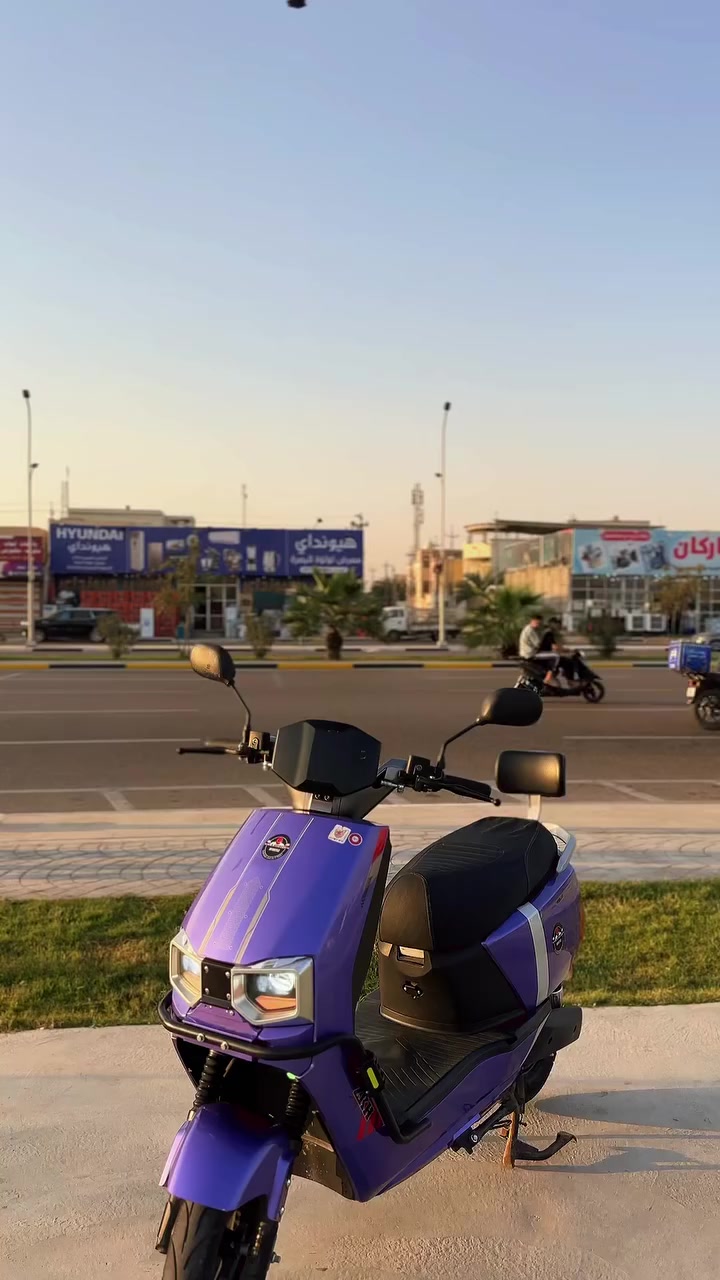 دراجة سكنس شحن ام عيون
دراجة شحن دراجة كهربائية ام عيون 

اللون بنفسجي

من ماركة هاوجي ZKH 

3 سرعات 
السرعة القصوى  80 حقيقي بالشاشة وبالمشي

6 بطاريات 32 أمبير 

72 فولت  

ضد الماء 

نضام ال P

نضام الرجوع للخلف R 

نضام مثبت السرعه  

نضام حساسات جانبية وخلفية 
مانع للسرقة 

 تشغيل بصمه 

گلوبات عالي ناصي قوي جداً 

أشاير يمنى ويسرى 

الكهربائيات كلهن شغالة 

الشاحنة الاصلية تدعم الشحن السريع 

مرايات

صندوق كبير داخلي 

الملف 2000 حقيقي 

🔴السعر :  750 الف وبيهة مجال قليل بالخدمة للشراي 

العنوان : البصرة : الامن الداخلي

الرقم : ***********
