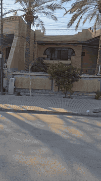 للبيع في السيدية على شارع الكويتي مباشر  مساحة 327م واجهة12م  يباع بسع...