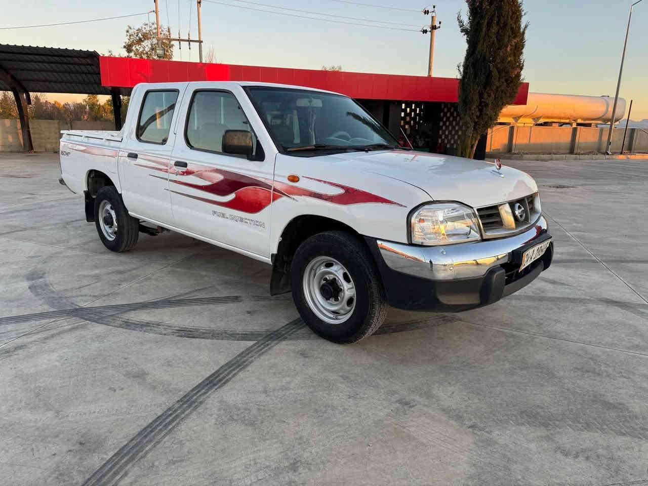 نيسان پيكاب موديل ٢٠٠٦ يابانى 
سةنةوى تاكو ٢٠٢٩ تازةية رقم دهوك
سةيارةكة بوياغى نية تةنها ساردةكوت و كارتى هةية
سةيارةكة كامل ناو و هةيكةلى زور جوانة لةزگة بيلادة 
هيچ مةسرةفى نية تايةكانى تازةن 

شوين چوارقورنة      نرخى ١١٧$ كةميك مةجال 
***********      ***********
***********      *********** رانية, السليمانية
