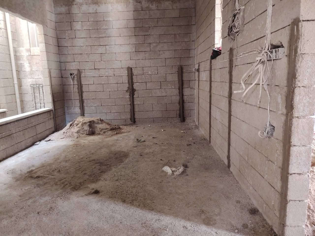 سلام عليكم. كادر كامل
لبخ سمنت
تكنيد. مصاطر شرط كبان 
واقع حال زاويه وركن
 تطبك. مصطره طول. بعرض 
شغل درجه اوله التزام بلعمل
الي يريد.. شغل نضيف. ودرجه اوله ولتزام بلعمل يتصل او يراسل ،.....(***********..
