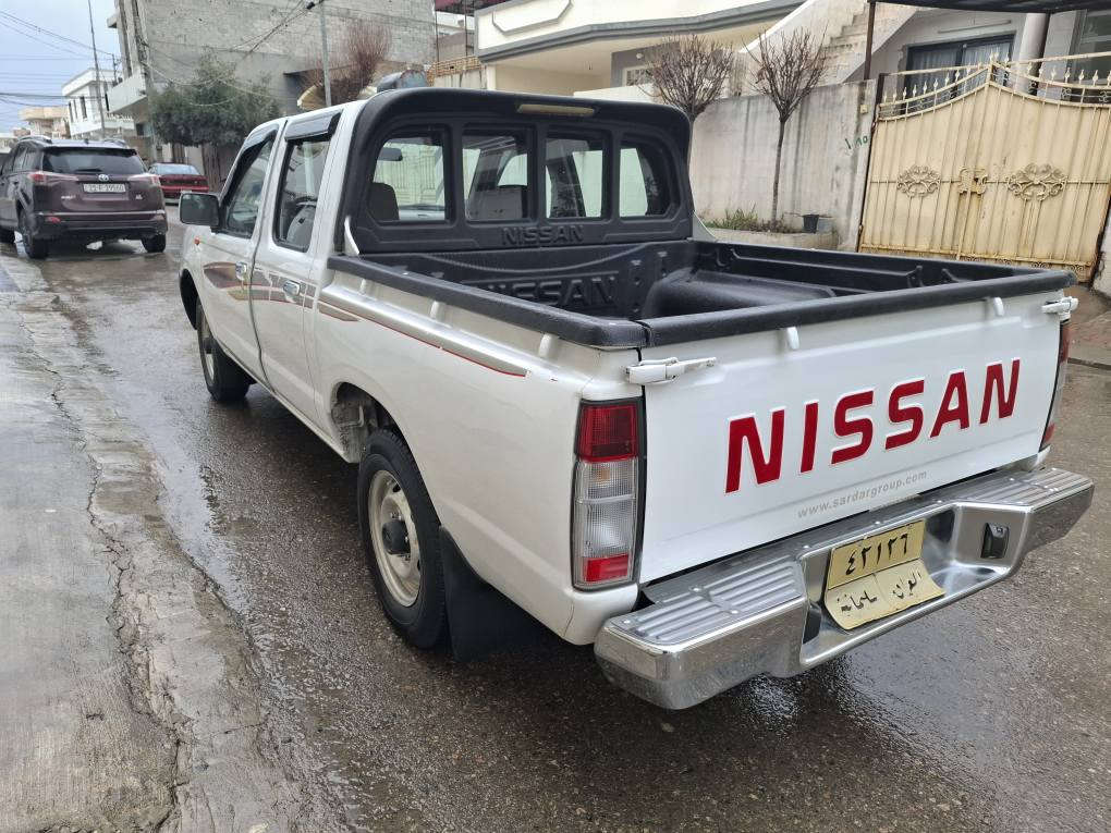 نیسان پیک اب 2009 ی یابانی نمونە لە جوانی نیودەرگای لای سایەق لەگەڵ نیو چەمەلاغی لای سایەق بۆ یاغ بێ ناو گرتن 217هەزار ڕۆشتوە مەکینەی نەکراوەتەوە گێڕ مەکینە ئەکسل توندوتۆڵی هەموو شتێک بەشەرت سەنەوی بەسەر چوە ژ.م ۰۷٥۰۱٨۳۰٤٤۰       ***********____***********watsup viber رانية, السليمانية
