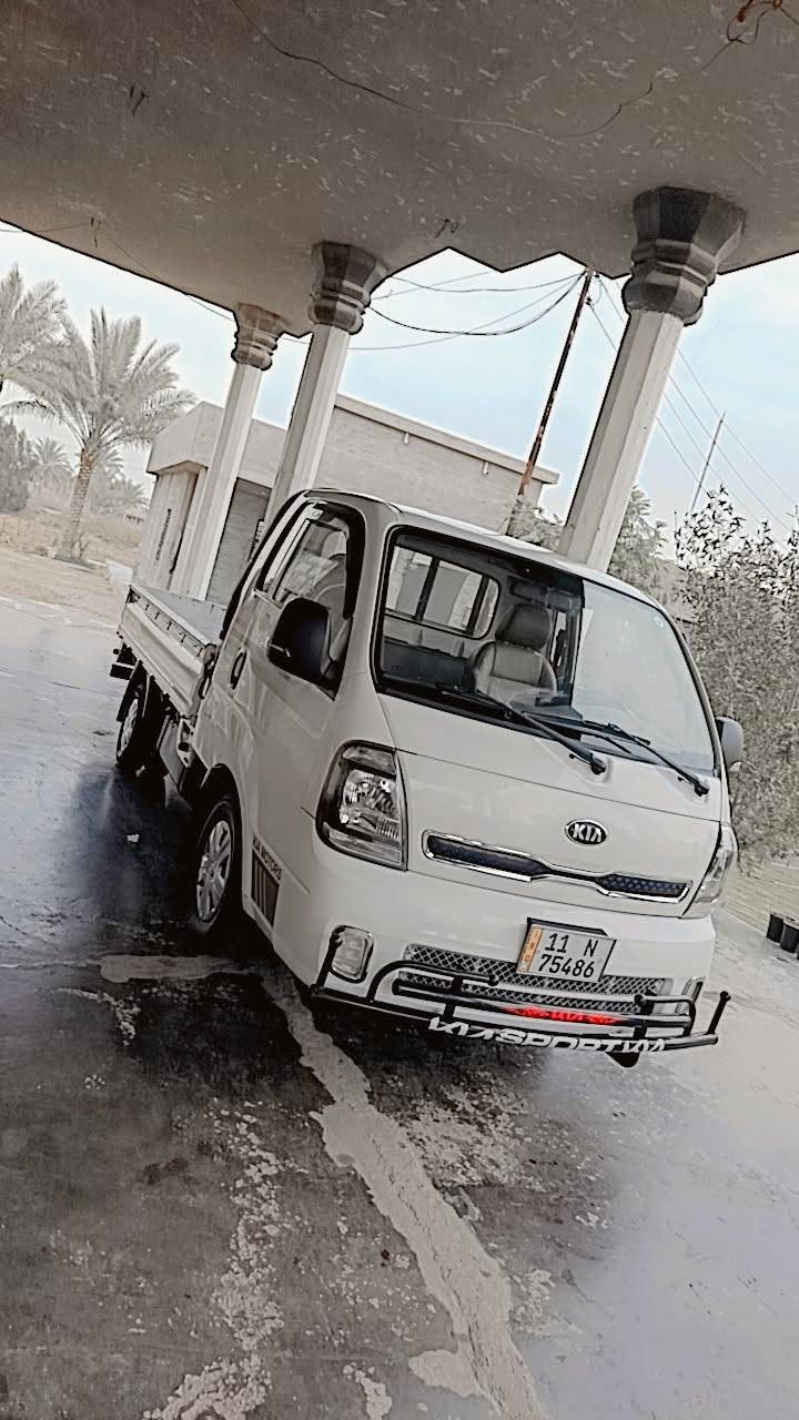 السلام عليكم...
كيا موديل ٢٠٢١ كفالة عامة رقم انكليزي محرك على الشركة الشكل الجديد السيارة نظيفة جدا صاحبها مدير مدرسة من البيت للدوام وبس 
***********
***********
