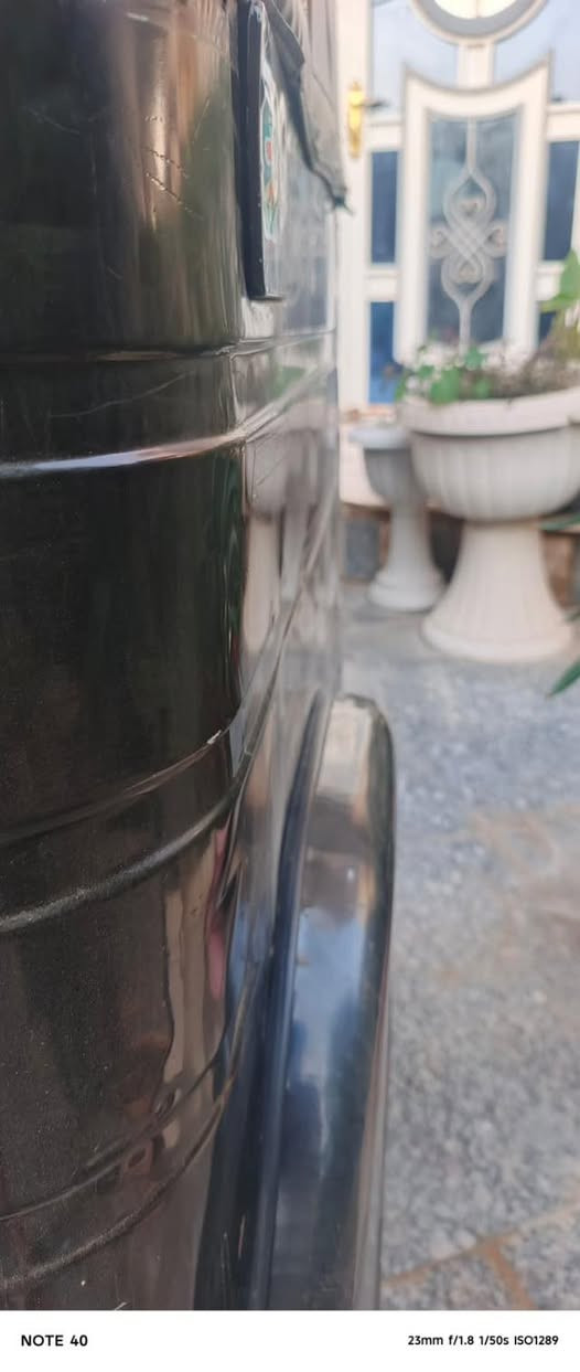 السلام عليكم تكتك موديل ١٩رقم واسط انكليزي مكانها واسط العزيزيه ضررها لغد الايمن فقط الباقي كفاله من الضربه والخياس كله مصور تكتك خير من الله كلجات جديد تخم تاير تكتك حلوه ونضيفه مال جناي راقيه السعر ٥ونص وبيها مجال حك الجيه *********** خاص ما موجود اتصل وبالخدمه
