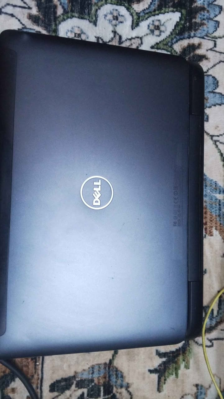 دیل لاتيتيود 2 في 1 7350 للأعمال، معالج انتل کور M5 سلسلة، ذاكرة الوصول العشوائي 8 جيجابايت، قرص صلب 256 جيجابايت SSD ، تنفصل عن الكيبورد بغداد, العراق


**إذا كنت صاحب هذا الإعلان وتريد حذفه لأي سبب، رجاءا أرسل رسالة إلى الدعم الفني**