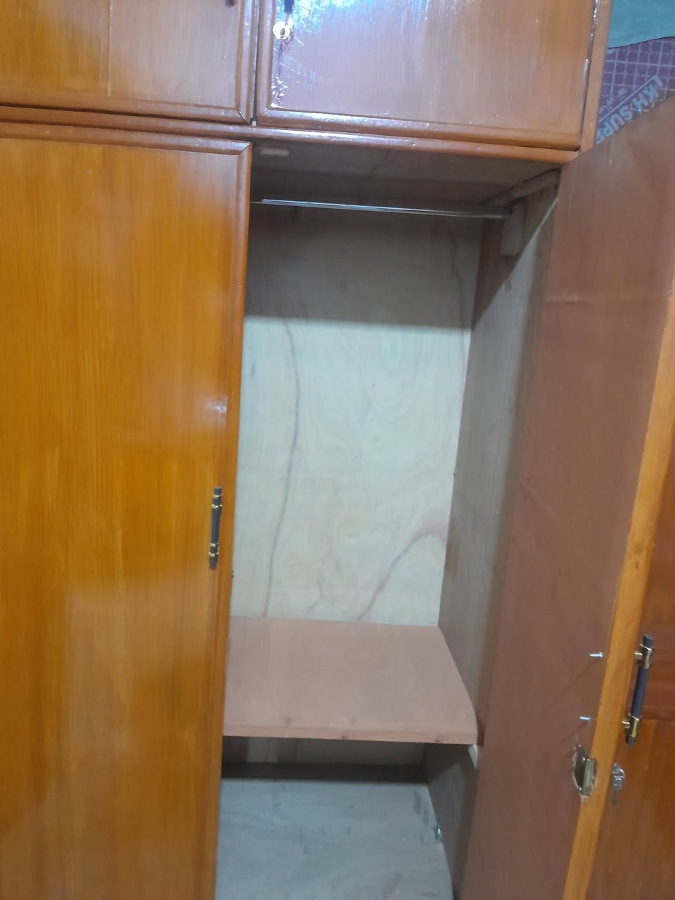 كنتور ابو ثنين طابقين  نجاره البيع السعر ميه وخمسين وبيه مجال الحله ابو غرق وتساب او تصال ***********مصطفى النجار
