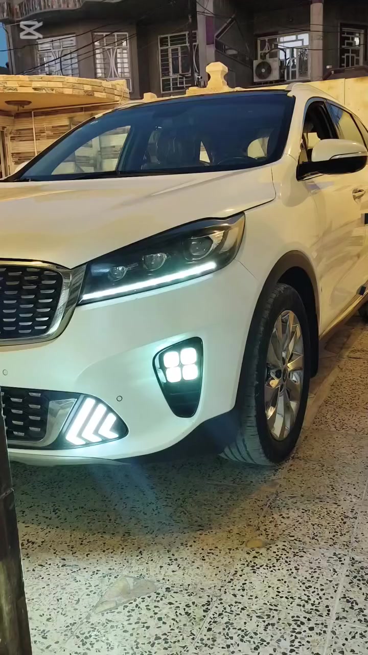 ‏🚨 للبيع | كيا سورينتو موديل 2019 شكل 2020 | فول مواصفات | بحالة الوكالة 🚨
سيارة كيا سورينتو 2019 شكل 2020 بحالة ممتازة جداً، استخدام شخصي، نظيفة من الداخل والخارج، جاهزة للفحص والتجربة السيارة ما تحتاج أي شي أبداً، كل شي فيها شغال 100%، مكينة ممتازة، قير ناعم، شاصي سليم، كهرباء كاملة، تكييف ثلج ❄️، صرفية بنزين ممتازة، راحة عالية جداً في السفر والمشاوير الطويلة.
‏🚗 تفاصيل السيارة:
‏الموديل: 2019
‏
‏الشكل: 2020
‏
‏الفئة: فول مواصفات
‏
‏اللون: أبيض لؤلؤي✨
‏
‏الممشى: 98 كم
‏
‏الوارد: خليجي
‏
‏عدد الركاب: 7 ركاب
‏
‏نوع الوقود: بنزين
‏
‏نوع القير: أوتوماتيك 8 نمر
‏
‏🛠 الحالة الفنية:
‏
‏فحص شاصي: سليم ✔️
‏
‏فحص مكينة: ممتاز ✔️
‏
‏فحص قير: ممتاز ✔️
‏
‏كفاله عامه
‏
‏بدون حوادث
‏
‏بدون صبغ
‏
‏بدون رش
‏
‏بدون ضربات
‏
‏بدون أعطال
‏
‏استخدام نظيف جداً
‏
‏⭐ المواصفات والمميزات:
‏
‏تشغيل بصمة
‏
‏دخول ذكي
‏
‏شاشة كبيرة تعمل باللمس
‏
‏نظام ملاحة GPS
‏
‏كاميرا خلفية عالية الدقة
‏
( 4 كاميرات) 
‏
‏حساسات أمامية وخلفية
‏
‏تحكم كامل بالمقود
‏
‏مثبت سرعة
‏
‏نظام مانع الانزلاق
‏
‏مرايا جانبية كهرباء مع إشارات
‏
‏إضاءة أمامية LED
‏
‏إضاءة نهارية LED
‏
‏كشافات ضباب
‏
‏تخم تاير جديد
‏
‏فتحة سقف بانوراما
‏
‏مقاعد جلد فاخرة
‏
‏مقاعد كهرباء
‏
‏تحكم بالمقاعد
‏
‏تبريد 3 قطع
‏
‏فتح شنطة كهرباء
‏
‏نظام بصمة للأبواب
‏
‏عزل صوت ممتاز
‏
‏راحة عالية في القيادة
‏
‏ثبات قوي على الخط
‏
‏أداء ممتاز داخل المدينة وعلى السفر
‏
‏سايد بريك بصمه
‏
‏🚙 السيارة مناسبة جداً لـ:
‏العائلة
‏السفر
‏الاستخدام اليومي
‏الخطوط الطويلة
‏الرحلات
‏الاستخدام الشخصي 
‏
‏📌 ملاحظات مهمة: السيارة نظيفة جداً جداً، استعمال خفيف، محافظ عليها بشكل كبير، كل الصيانات الدورية منتظمة، لم يتم العبث بأي جزء، جاهزة للفحص بأي مكان يختاره المشتري، ومن حقك تفحص وتتاكد 100%.
‏💰 السعر: 280 قابل للتفاوض البسيط للجادين فقط
‏📍 الموقع: بغداد أبو غريب أو العامريه
‏📞 للتواصل: ***********
