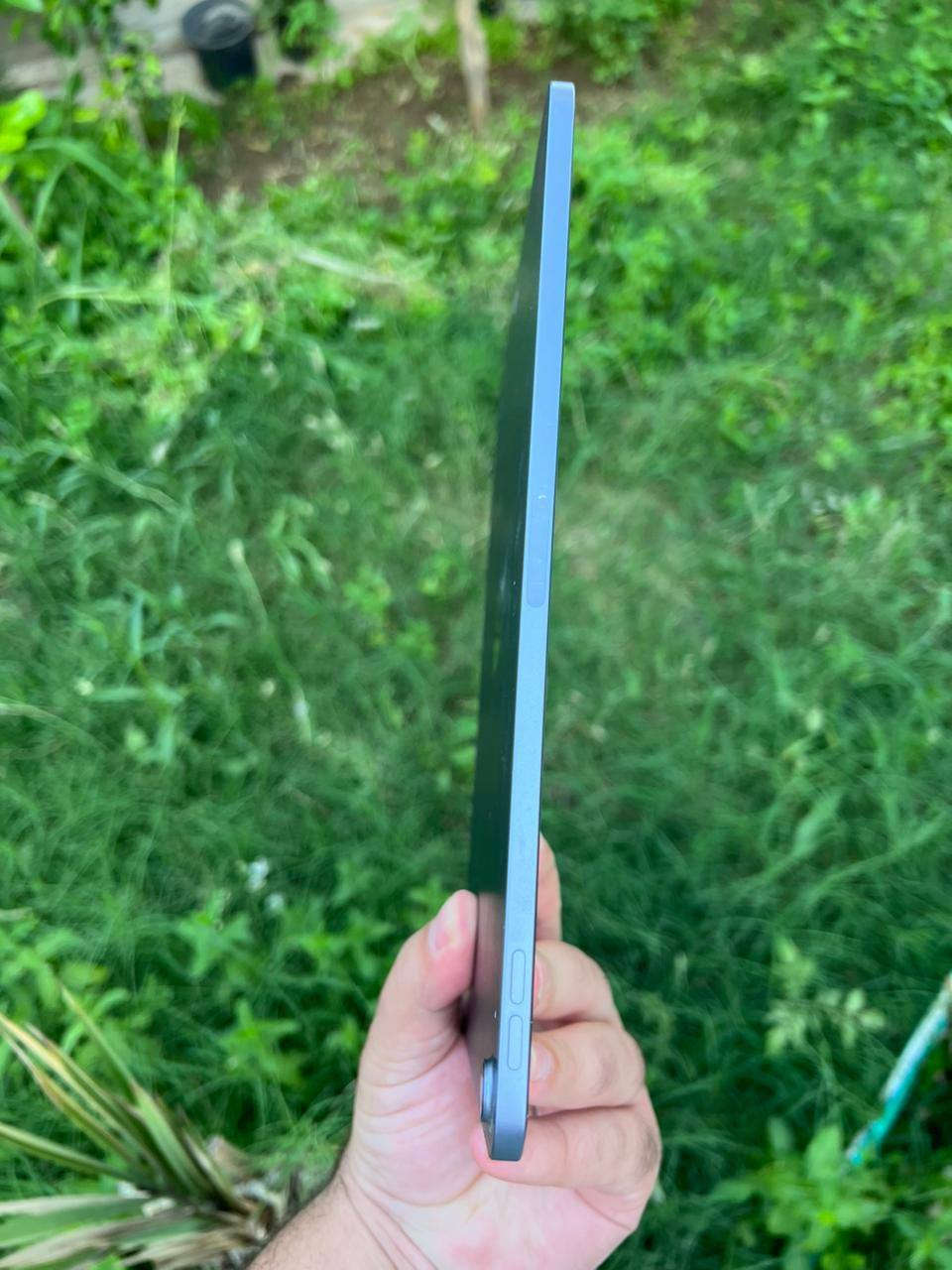 للبيع: iPad Air 5 (معالج M1)
المساحة: 64 جيجابايت

​الحالة: الجهاز بحالة جيدة جداً ونظيف.

​المميزات: أداء قوي وسريع بفضل معالج الـ M1.

​للاستفسار ومعرفة السعر: يُرجى التواصل حصراً عبر الواتساب على الرقم التالي:

***********
