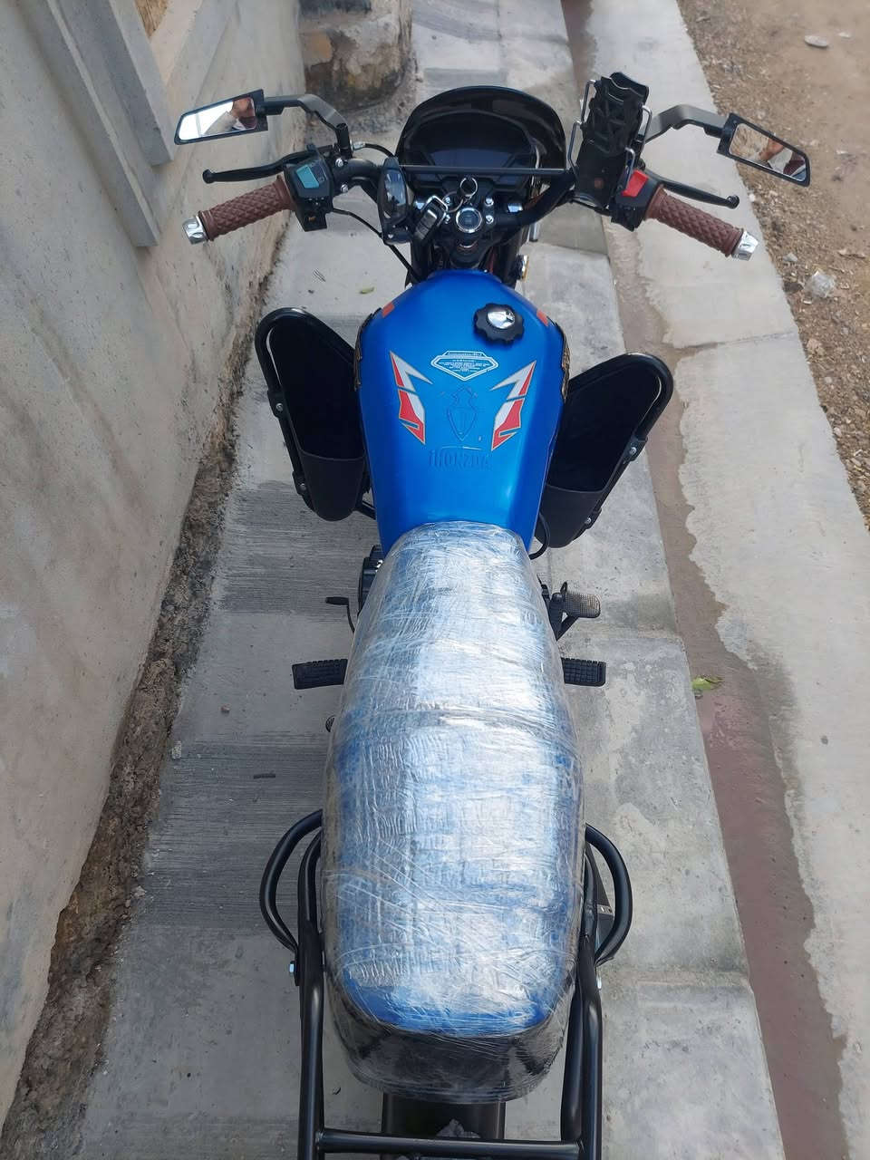 ايرانى نامه برو 2025محرك200cc مكينه ناعمه مكفوله نضيفه بيها نواقص قليله وبصيطه 
عنوان فلوجه  تصال او وتساب ***********
سعر 750وبيها مجال
