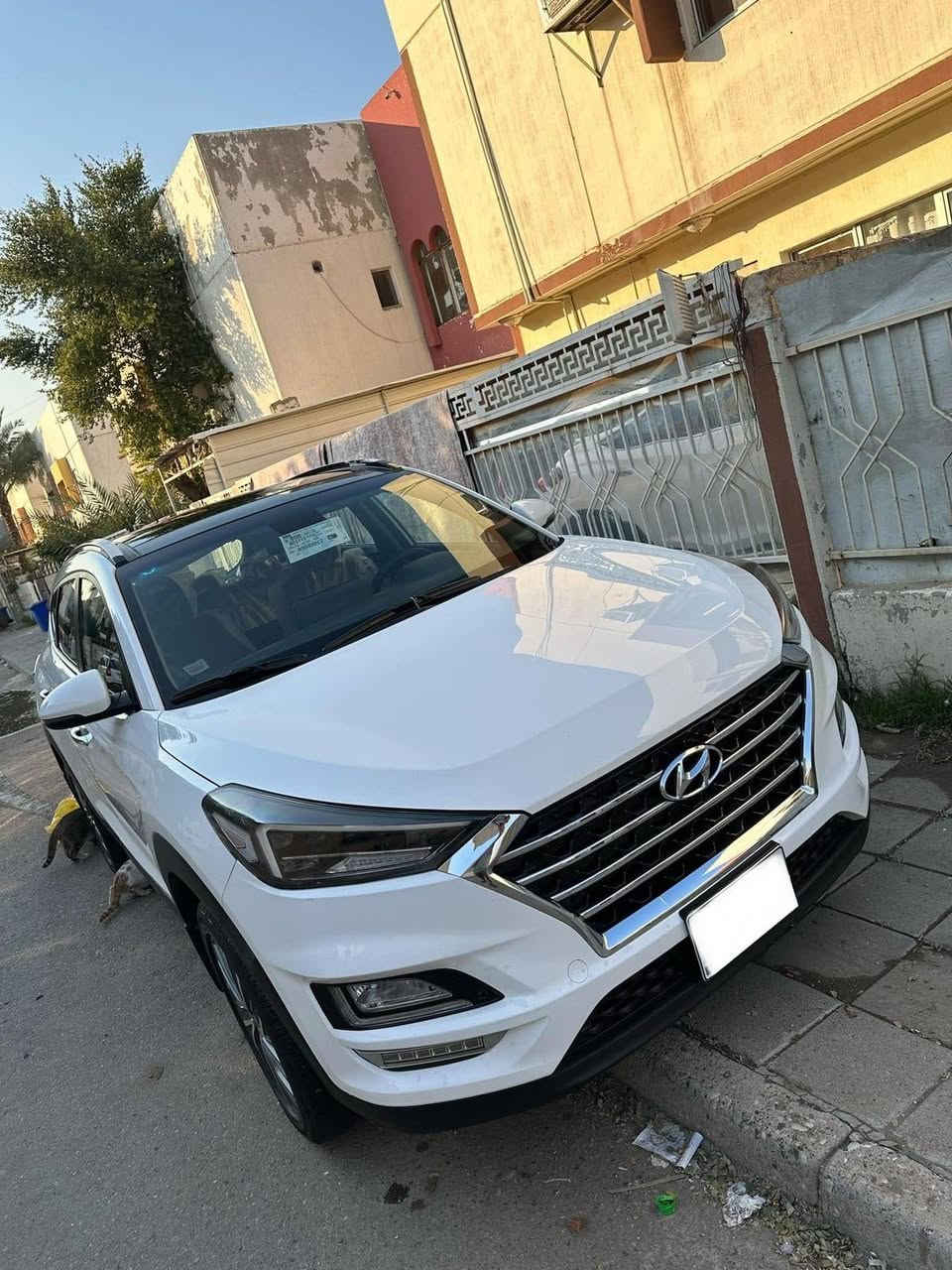 توسان 2020
خليجي 
بانروما
شاشه كار بلي
ثلاث انظمه تحكم 
ايكو / نورمان / سبورت 
مقاعد اماميه كهرباء 
لايت 5 عدسات 
كشاف استداره يمين يسار 
السياره مكولفه كفاله عام من الصبغ والبارد 
مكان السياره بغداد تقاطع نهروان 
الشراي يتصل ***********
