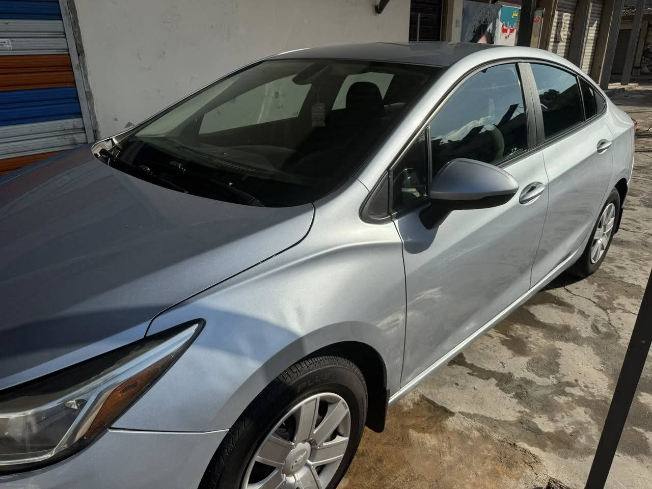 السلام عليكم 
شوفر ليت كروز موديل ٢٠١٧ 
سيارة باسمي 
مكاني بغداد 
الرقم ***********
