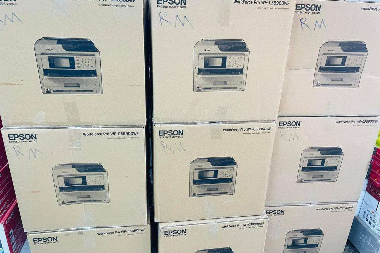 EPSON WF C5890 🫡

جديد بالكارتون 

السعر غير ثابت (متغير بأستمرار )

🔴 ملغية الشرائح
🔴 طابعة اقتصادية احترافية
🔴 طباعة -استنساخ - فيدر سكنر وجهين
🔴 حجم الورق A4-A5
🔴 اربع الوان
🔴 تحتوي على كاترجات قابلة للحقن 300-400مل
🔴 طباعة  واي فاي من الحاسبة والموبايل 
🔴 سرعة الطابعة 25 بالدقيقة جودة قياسية
🔴تحتوي على مجر ورق 330 ورقة 
🔴 تحتوي على مجر خلفي لطباعة الورق السميك حتى 256 غرام
🔴 واي فاي و usb وشبكة 
🔴 يمكن استخدام و طباعة ورق فوتو و ورق عادي لغاية 256 غرام
🔴 دقة الطباعة 4800x1200 dpi
🔴 عدة لغات ومنها لغة عربية

طـابـعـات-أحـبـار-أجـهـزة أسـتـنـسـاخ-صـيـانـة-مـواد أحـتـيـاطـيـة

مـكـتـب رائـد الـمُـلا

الـعـنـوان: بـغـداد الـكـرادة خـلـف بـدالـة الـعـلـويـة (لا يوجد لدينا فرع او اسم آخر أسم المكتب رائد المُلا )

(أي استفسار عن الاسعار يرجى الاتصال او مراسلتنا على واتس اب من الساعة التاسعة صباحاً حتى الخامسة عصراً

***********
***********
نعتذر عن الرد ليلاً 

يوجد خدمة توصيل في بغداد ولكل المحافظات 🙂
