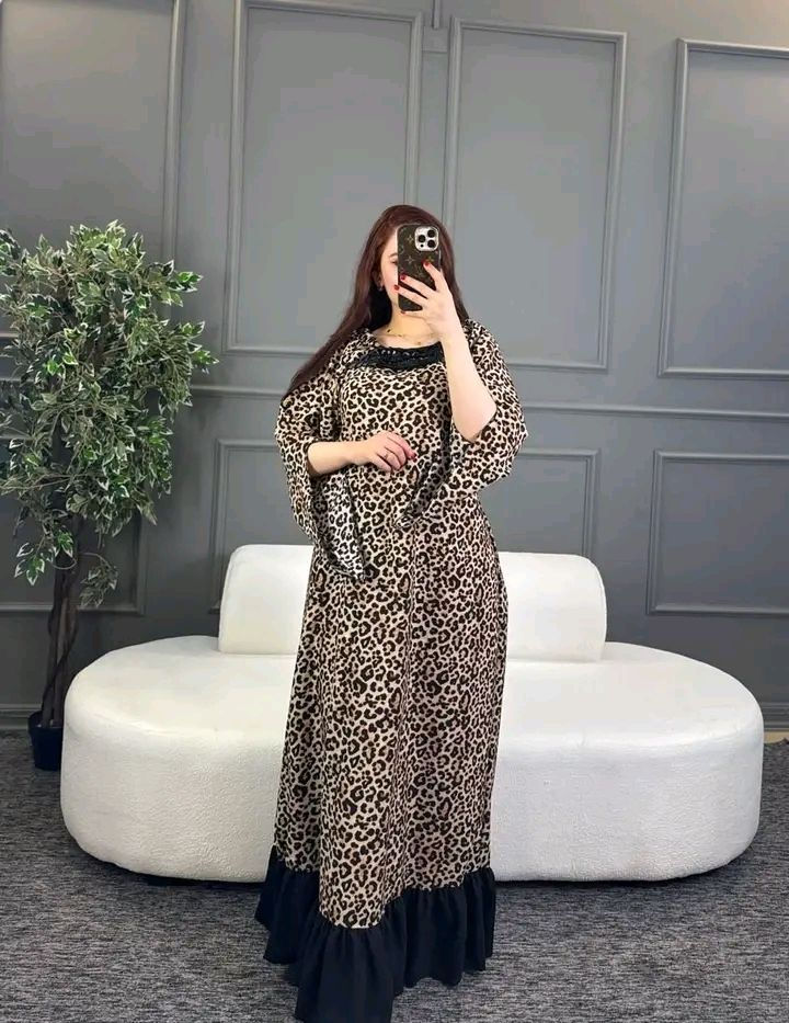 ‏فستان نسائي خامة كريشة 
قياسات L. XL. 2XL.3XL.
‏السعر  خاص 
‏توصيل لجميع المحافظات


**إذا كنت صاحب هذا الإعلان وتريد حذفه لأي سبب، رجاءا أرسل رسالة إلى الدعم الفني**
