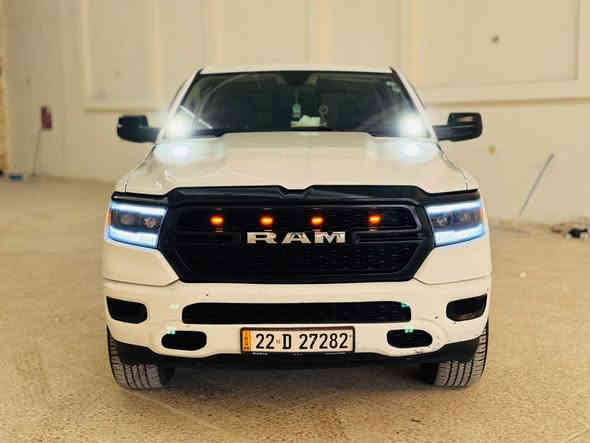 السلام عليكم دودج رام 2020 ترايدسمان مكفولة رقم اربيل باسمي تحويل اووكالة هزة سنوية ارقام جدد  ماشية 50 الف بدون حادث بدون ايرباك بارد فقط بالجاملغ 

محرك 5700 V8 

باب طويل بدي قصير 

السيارة عليها تخم تاير جديد ويل ماركة فيسون امريكي 
واويل كاج بلاجكتورات صيد 

السيارة جاهزة من كلشي بدون اي نقص 

مكان السيارة بغداد 

للاتصال// ***********
للاتصال// ***********
