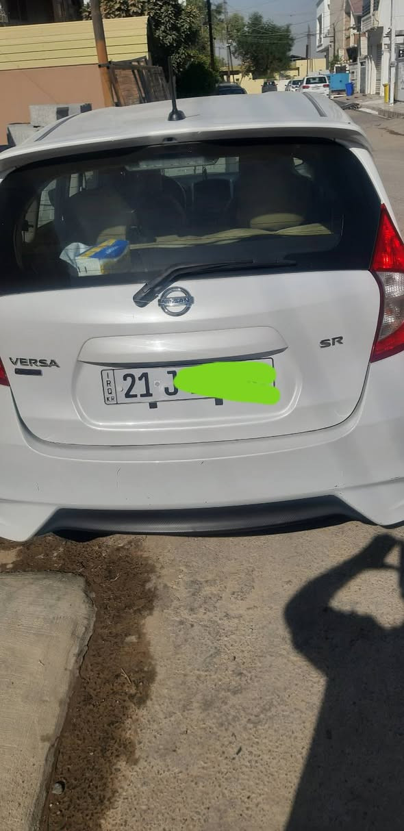 سيارة فيرسا نوت للبيع في كركوك مواصفات Sr موديل ٢٠١٧ رقم سليمانية باسمي ورقة بانزين هزه جديد تايرات وبطارية جديدة بيها جامرلغ السايق مبدل وجامرلغ الايسر بارد   وباب سايق بيها  شبرصبغ  السعر على الخاص للاستفسار ***********   ماشية ٤١    الف ميل
