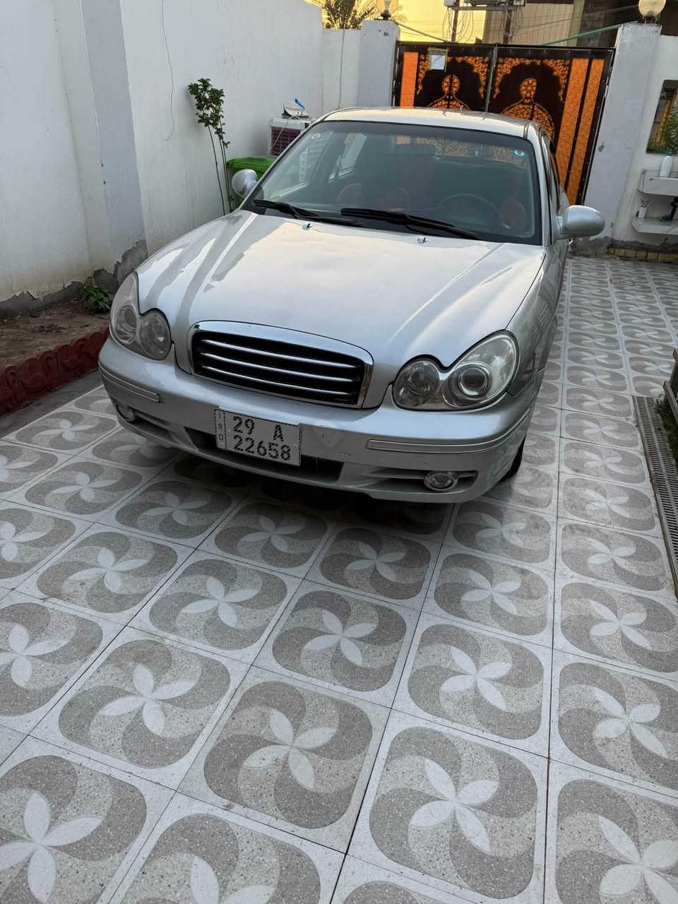 سوناتا وفود موديل 2001 وارد خليجي رقم واسط دولي 
سنويه جديده لل 2030 مصبوغه احزام مكفوله من الحادث 
محرك 2000 المرغوب جاهزه من كلشي محرك اوكير اوحداديه او تخم تاير كله جديد تبريد ثلج كهربائيات كلها شغاله سنتر لوك شاشه تايرحجم 16 بلاد السعر 58 اوبي مجال مكاني بابل القاسم ع للاستفسار اتصل *********** الرقم بي واتساب
