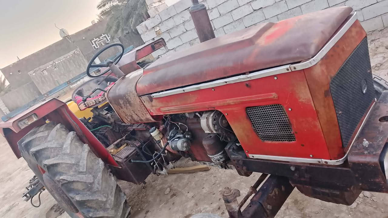 السلام عليكم ورحمة الله
عنتر للبيع مديل 85 نضيفه 
بدون مكاني نجف /مشخاب

***********
