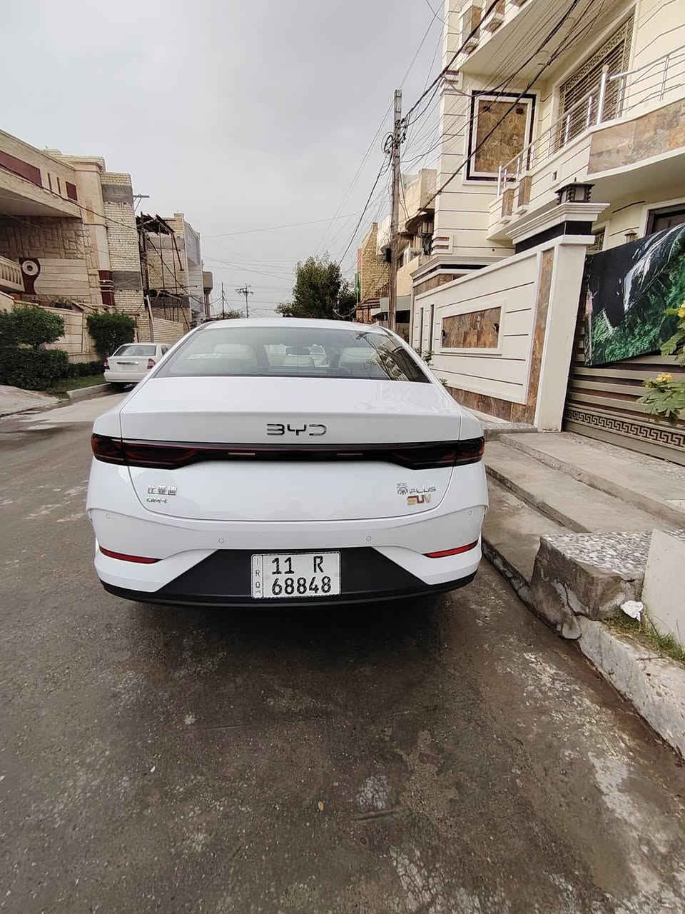 سلام عليكم للبيع بي واي دي كن بلاص مرقم كامل هاتف *********** السعر 18300 كفاله عامه ماشيه 4000
