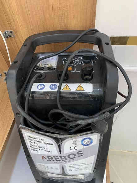 شاحنه باتري كبيره بإله أوربي السعر 200 قفل مكاني ميسان ‭0770 406 1390‬ واتس أب أو خاص
