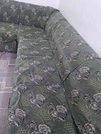 كنبة • صالون • اثاث