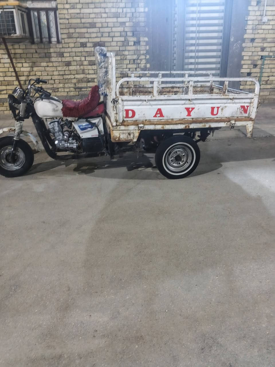 السلام عليكم ستوته كلك  مكينه ما مفتوح برغي بيه  نضيفه كلشش توير 3 جدد بدي نضيف 85  سلف هندر كهربايات كله شغاله ناصريه مركز  ***********
