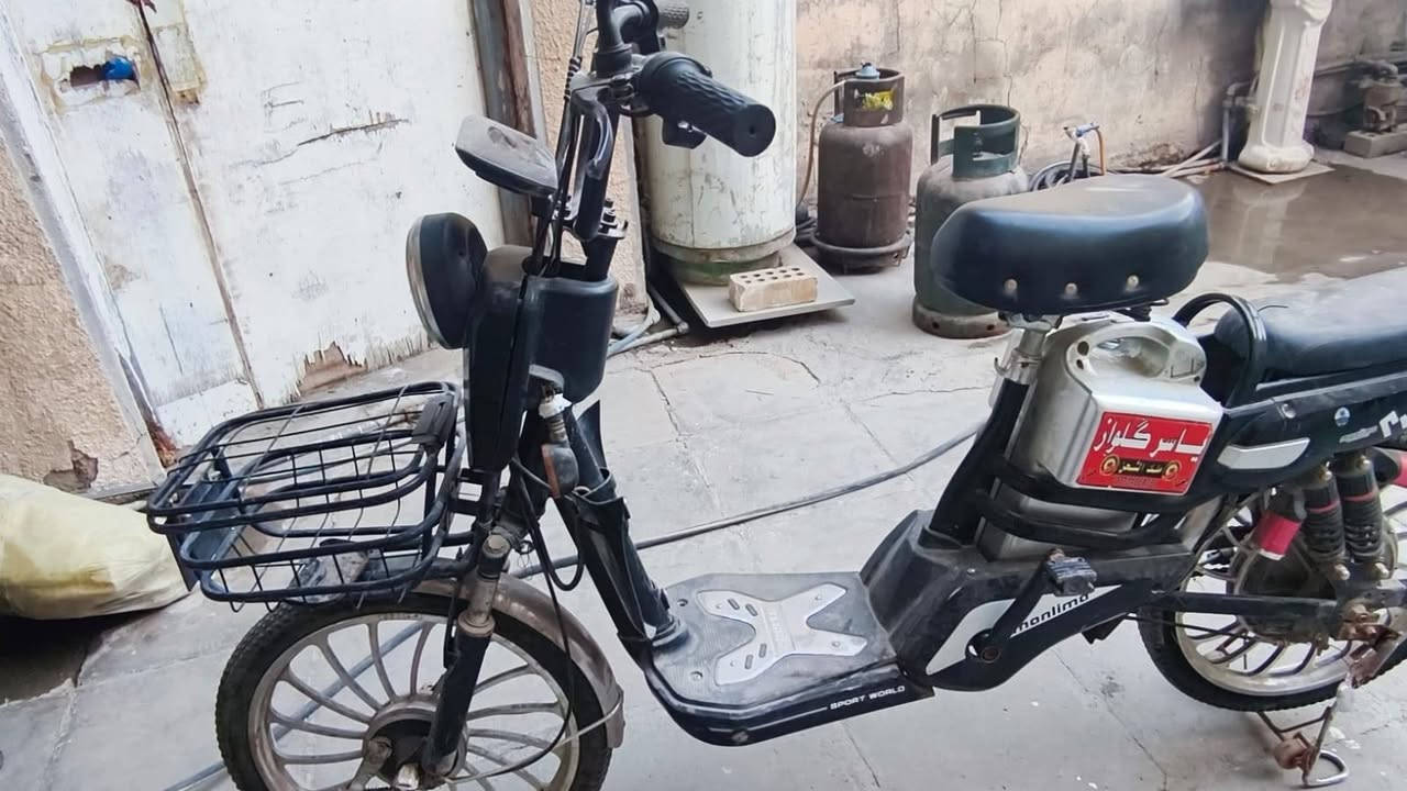 دراجه شحن للبيع مااعرف شنو عطله المكان البياع حي التراث الأتصال عله الرقم ***********
