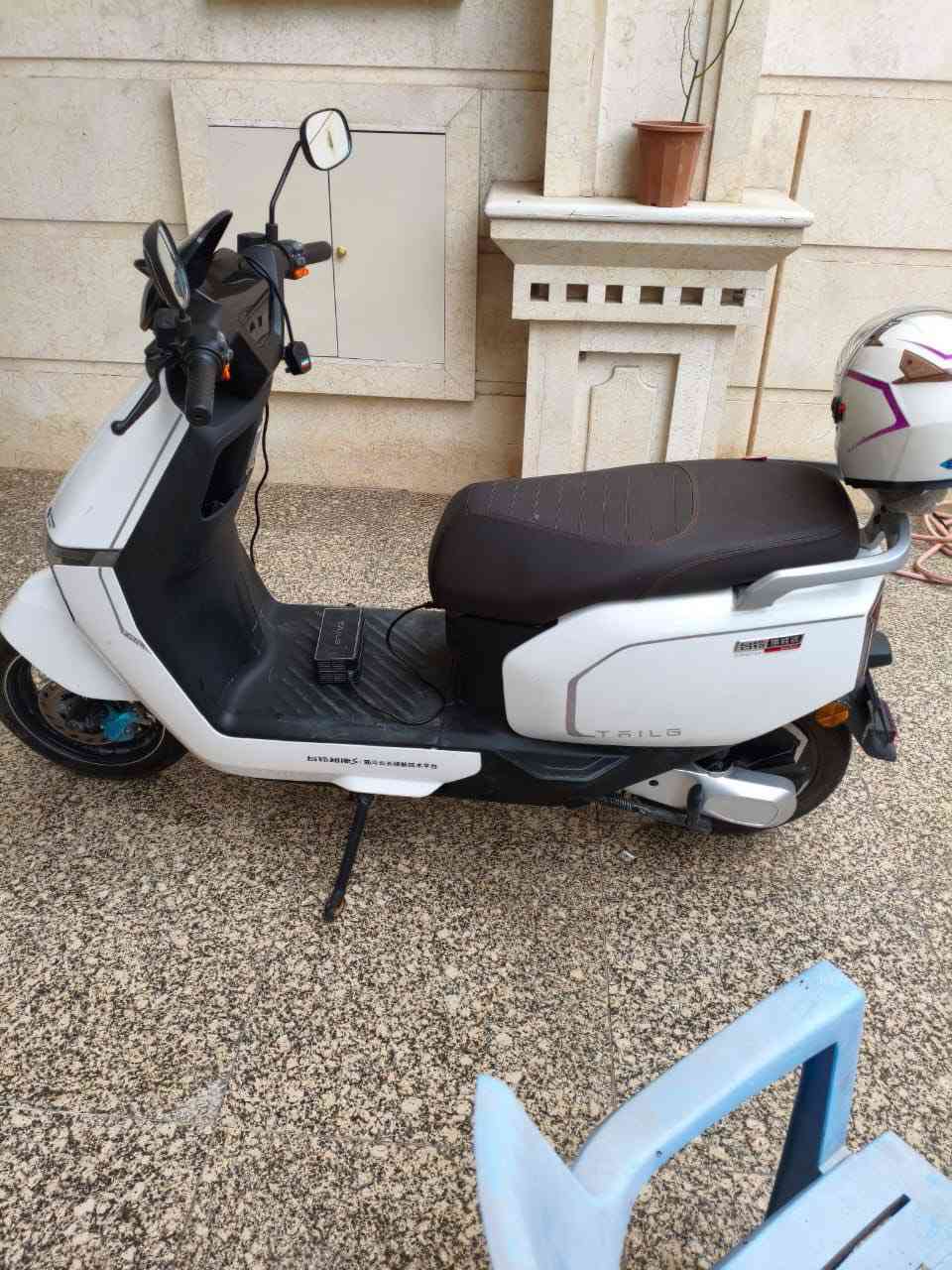 سلام عليكم دراجه شحن تيسلا مستخدم قليل
٦ بطاريات السعر ٩٠٠ بيه مجال بسيط 

اتصل ***********   الزبير
