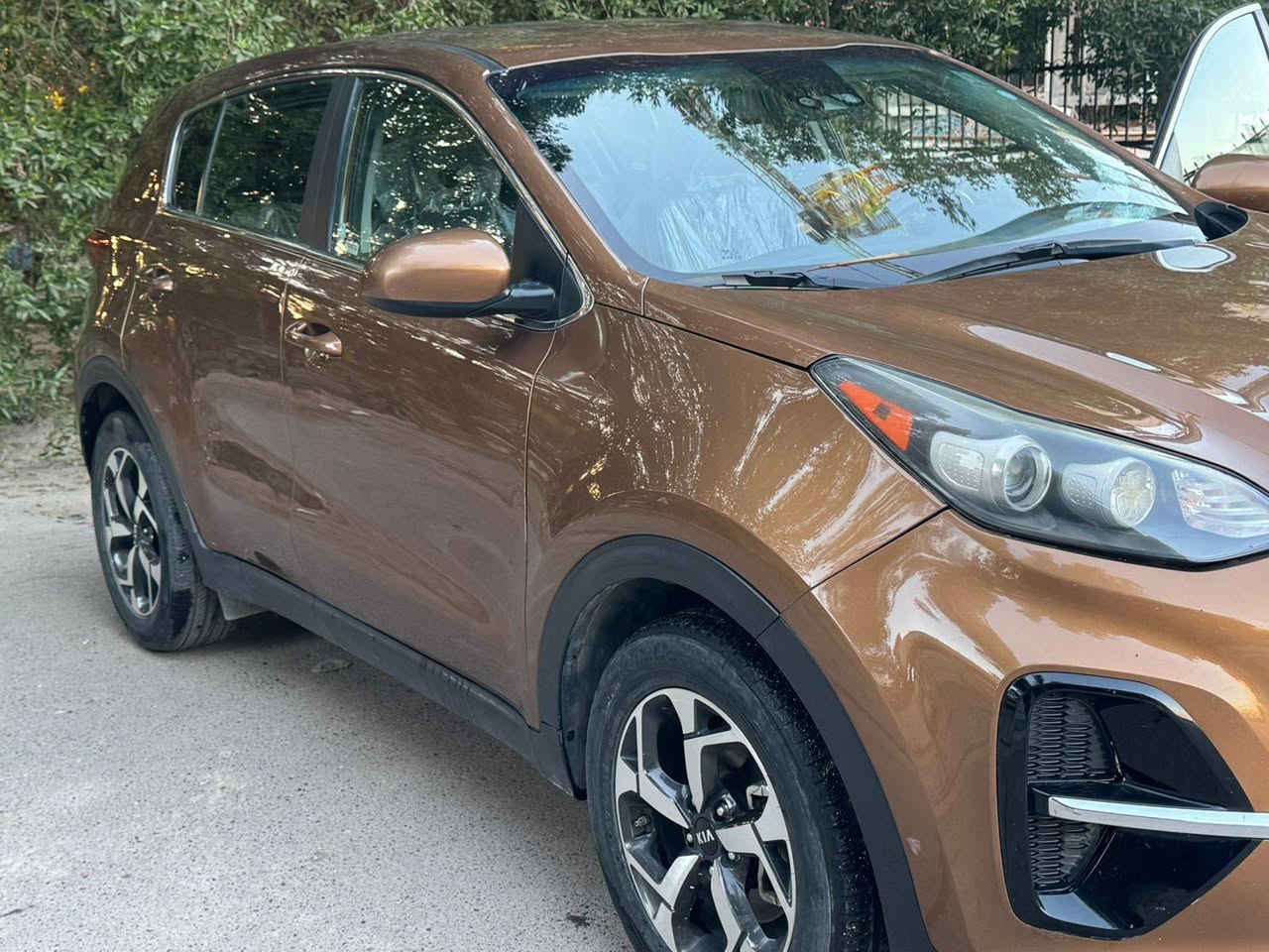 السلام عليكم
للبيع سبورتج  2021 وارد امريكي حادث جاملغ نفسه راجع سياره بعدها جديده رقم سليمانيه تحويل بشرط  تبريد تدفئه حداديه كله بشرط السعر 178 وبيها مجال بسيط العنوان حي الجامعه ***********
