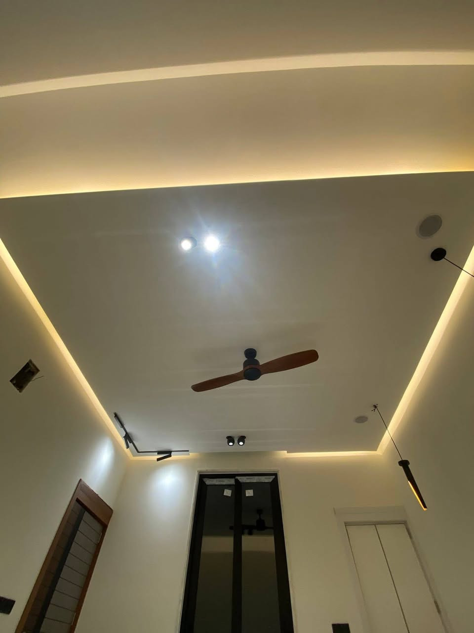 من اعمال المدار للمقاولات العامة  سقوف جبسن بورد ***********
