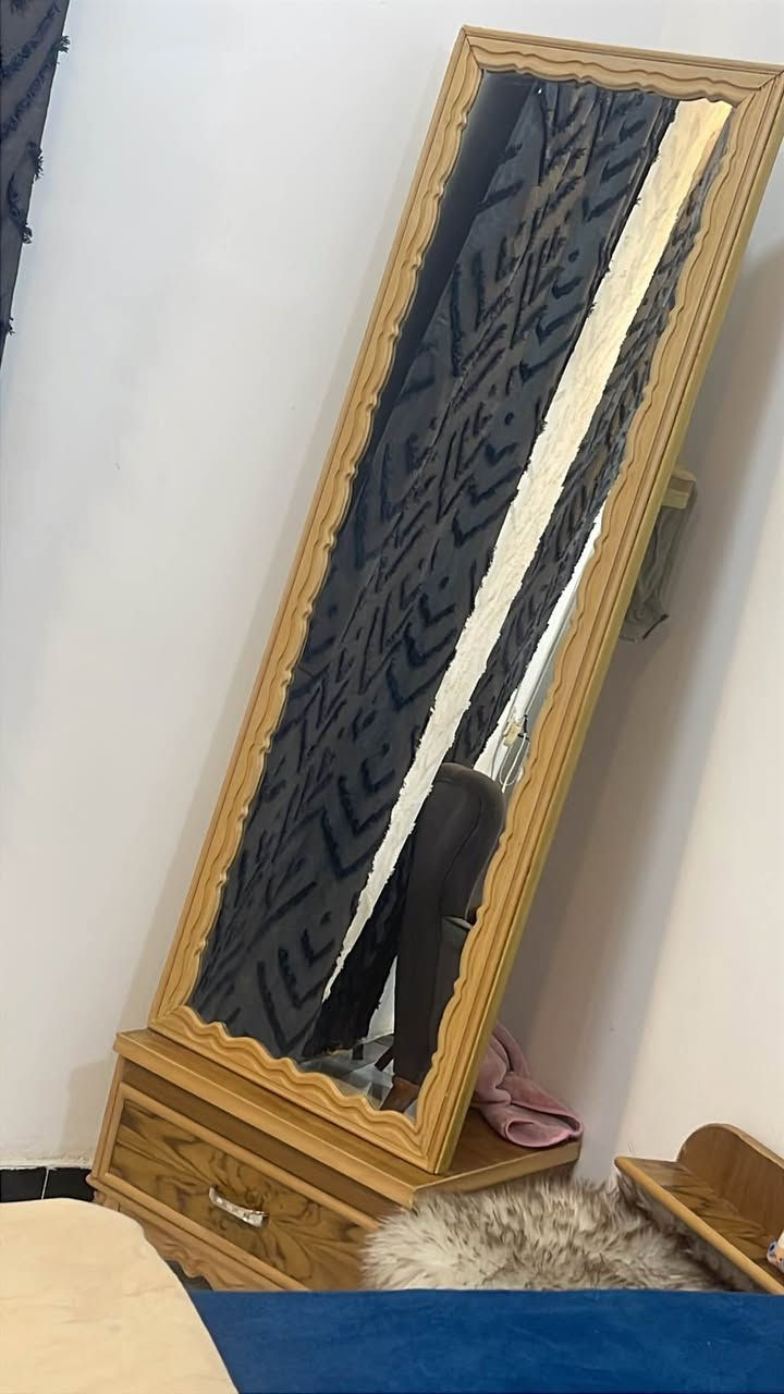 سلام عليكم من رخصت ادمن غرفه نوم تصميم تركي درحه اولا صارلي ثلاث اشهر من فصلته بعده جدجده الغرفه 8قطع مكاني الدوره متواجد خاص بغداد, العراق


**إذا كنت صاحب هذا الإعلان وتريد حذفه لأي سبب، رجاءا أرسل رسالة إلى الدعم الفني**